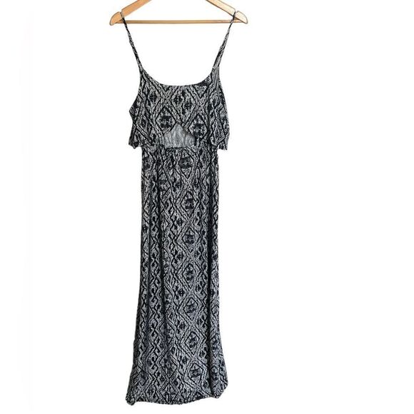 Saint Tropez Maxi Dress Size Medium - Picture 4 of 5